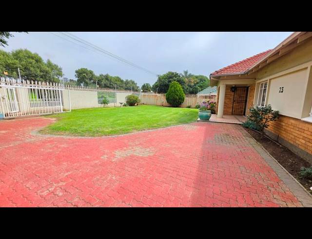 4 BEDROOM HOUSE FOR SALE IN REWLATCH